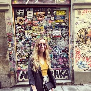 Meet your Posher, Kelly